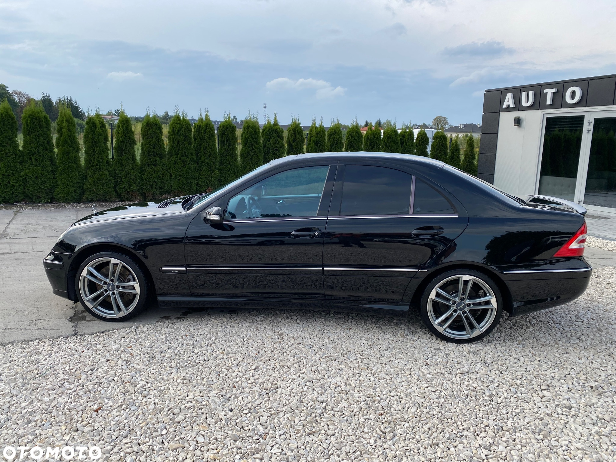 Mercedes-Benz Klasa C 230 T 7G-TRONIC Elegance Sport Edition - 4