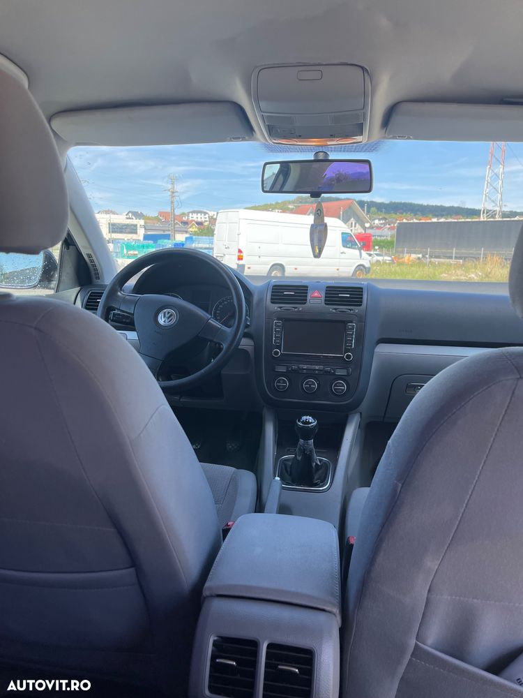 Volkswagen Jetta 2.0 FSI Comfortline - 12