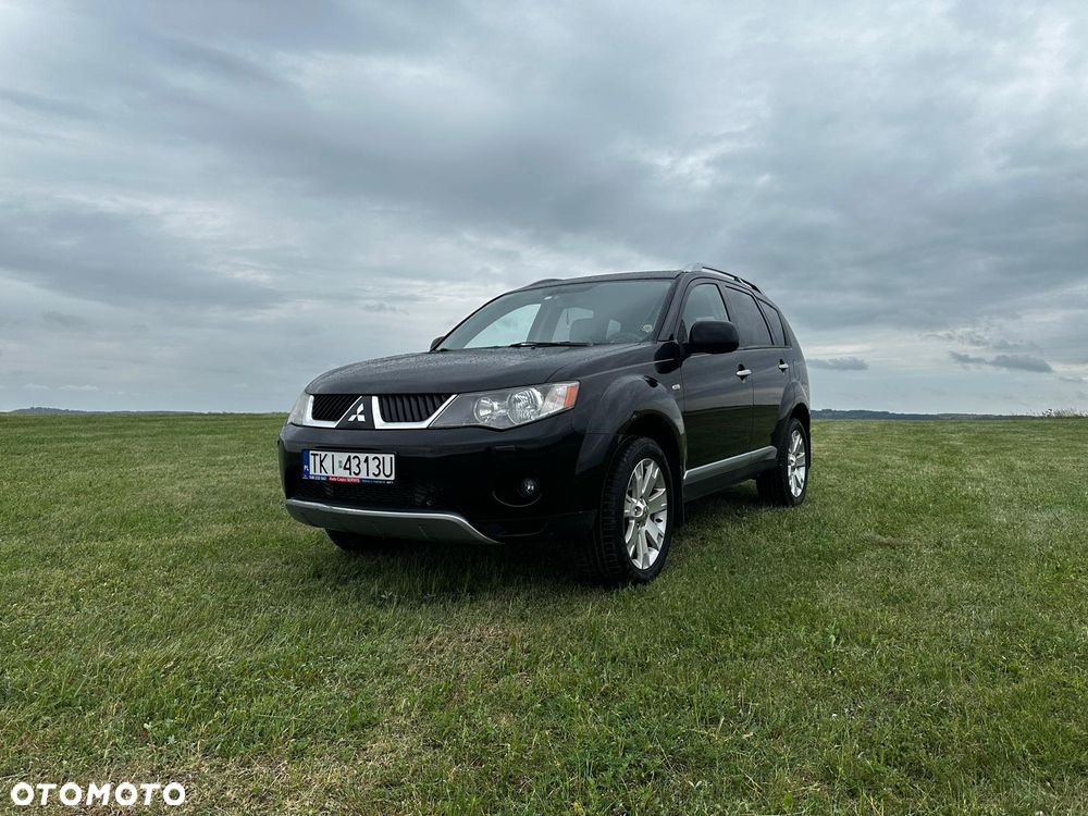 Mitsubishi Outlander 2.0 DID Instyle NAVI - 1