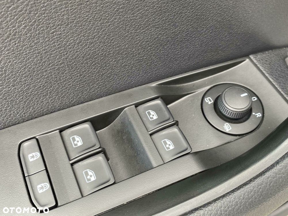 Skoda Superb 1.5 TSI Ambition DSG - 27