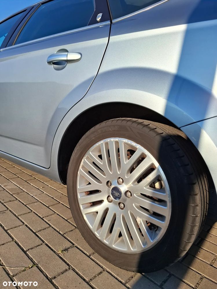 Ford Mondeo 1.8 TDCi Ghia - 24