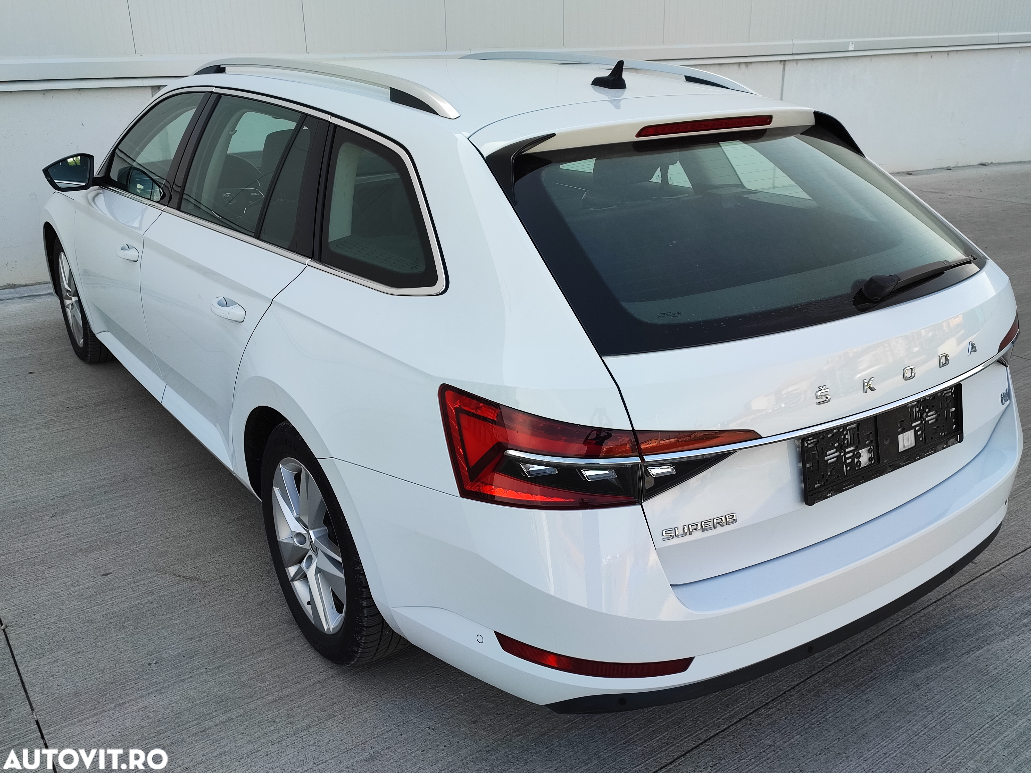 Skoda Superb Combi 1.4 TSI PHEV Style - 8