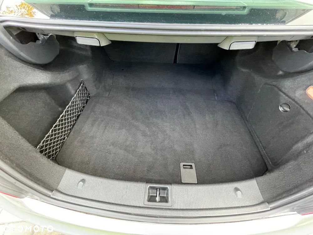 Mercedes-Benz Klasa C 180 (BlueEFFICIENCY) 7G-TRONIC Avantgarde - 19