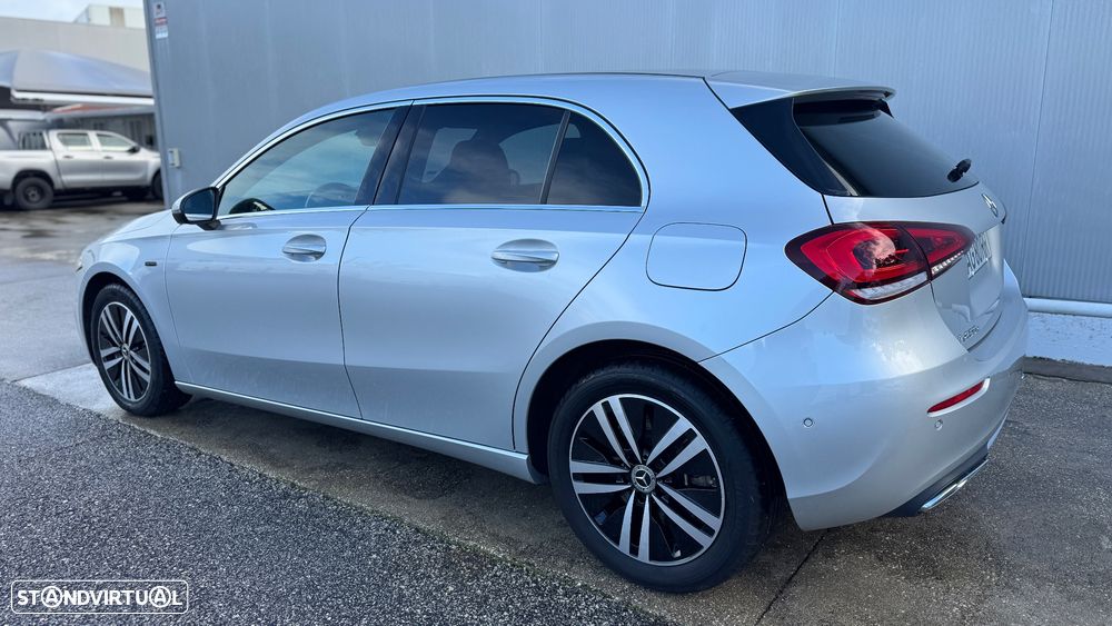 Mercedes-Benz A 250 e Progressive - 9