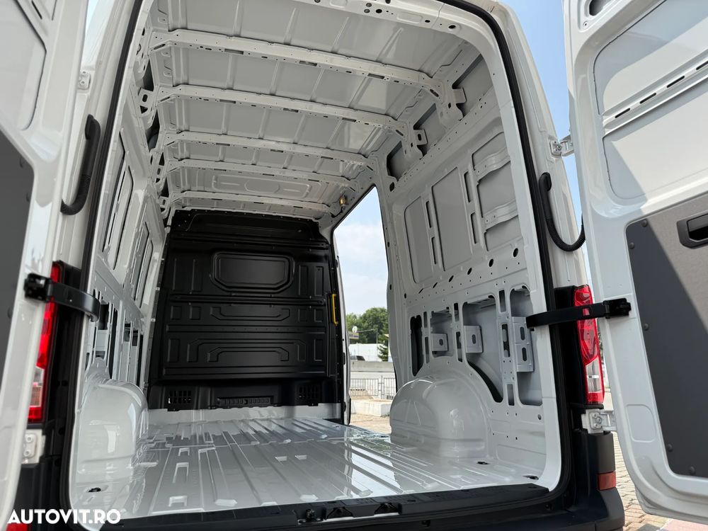 Volkswagen Crafter - 10