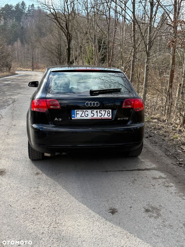 Audi A3 Sportback - 1