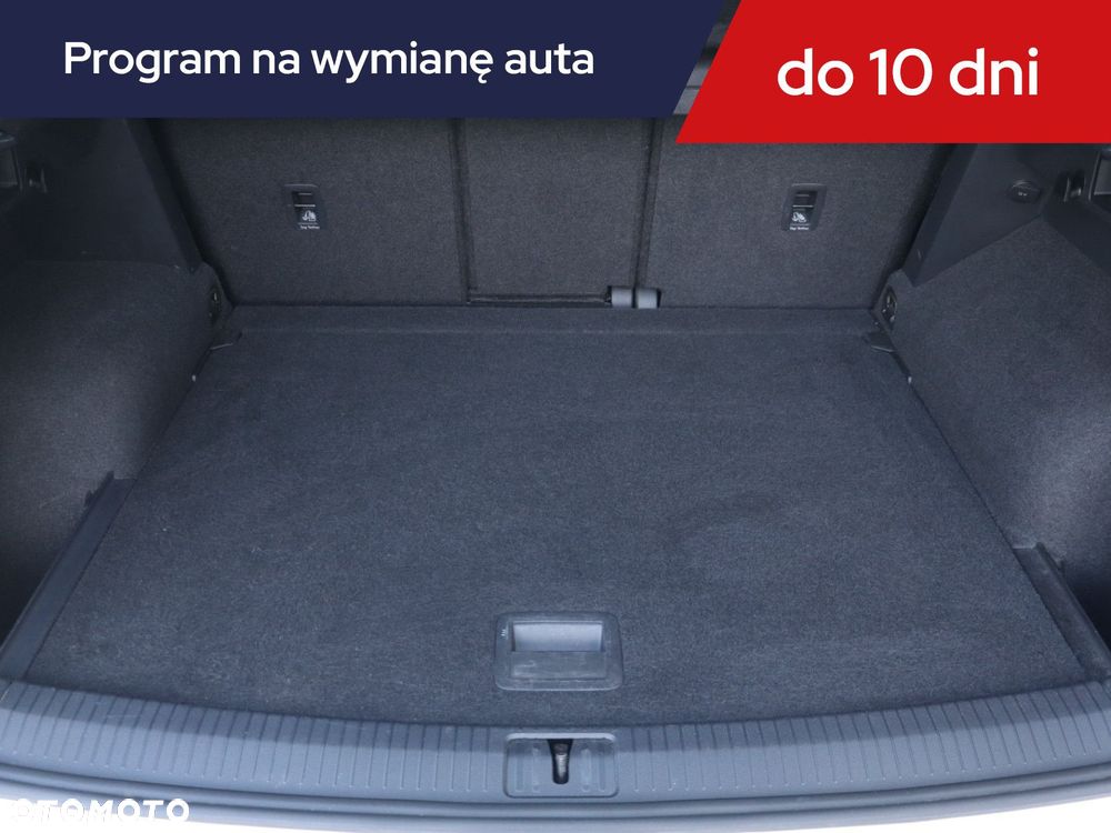 Volkswagen Tiguan - 14