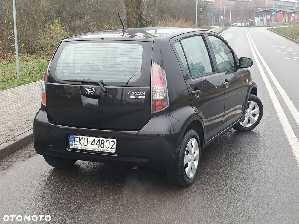 Daihatsu Sirion - 11