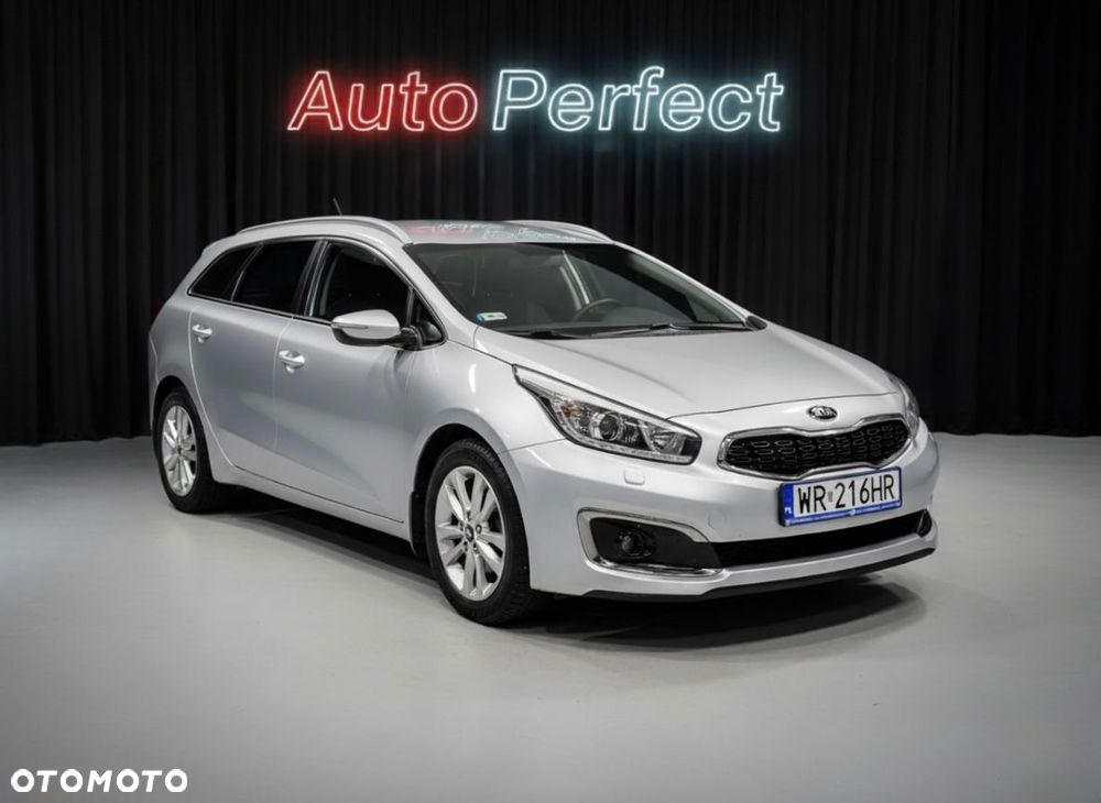 Kia Ceed 1.6 GDI DCT Platinum Edition - 1