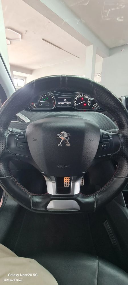 Peugeot 208 1.2 PureTech GT Line - 23