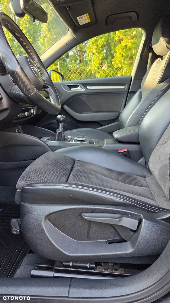 Audi A3 Sportback 1.6 TDI (clean diesel) S line Sportpaket - 18