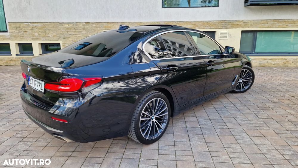 BMW Seria 5 530d xDrive Aut. Luxury Line - 11