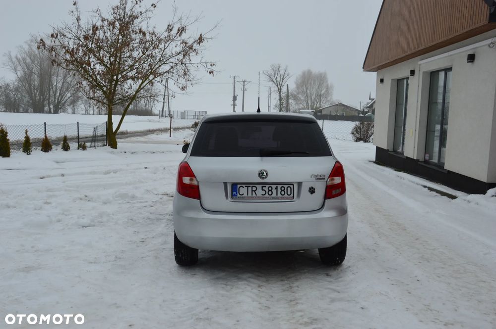 Skoda Fabia - 10