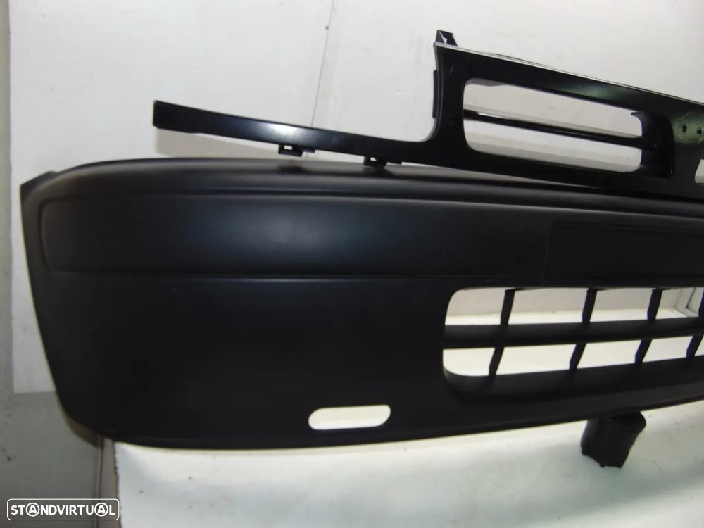 Nissan Micra para-choques - 2