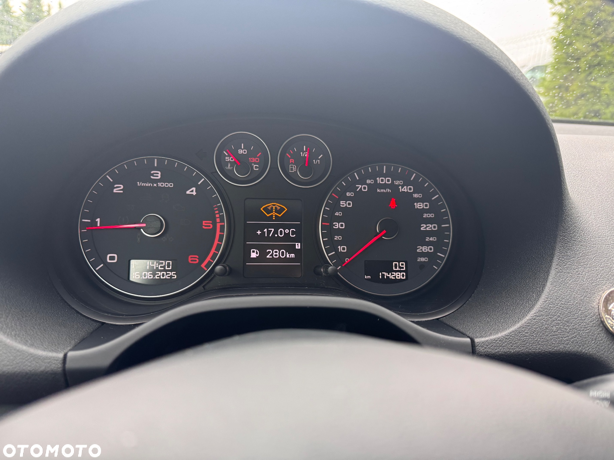 Audi A3 2.0 TDI Sportback DPF Ambiente - 25