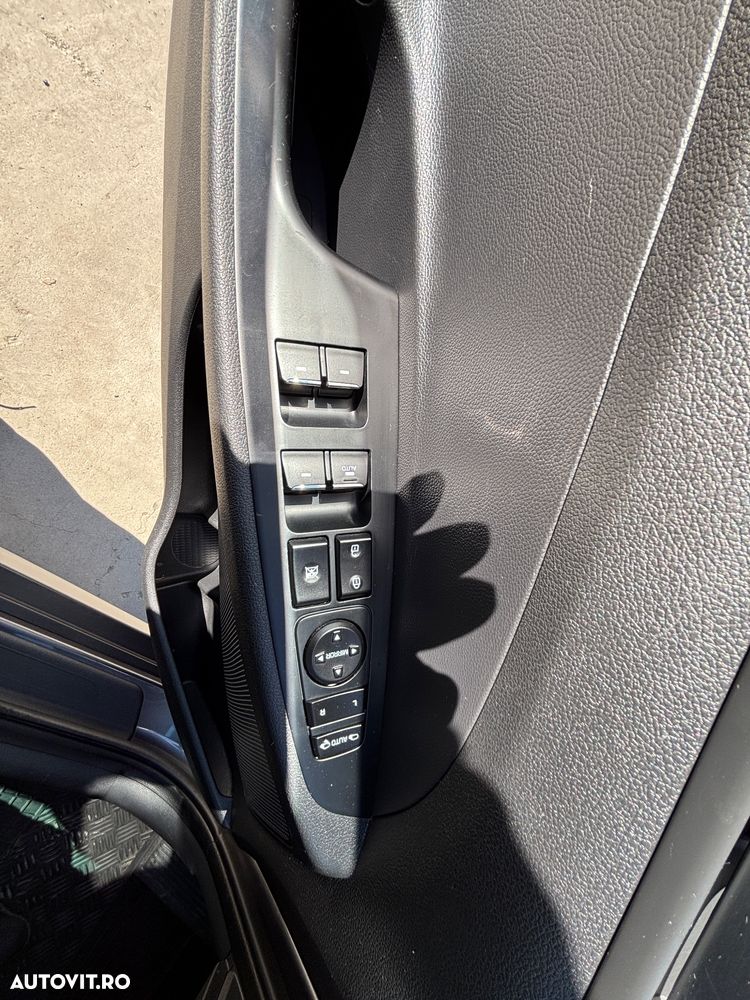 Hyundai Tucson 2.0 CRDI 4WD 6AT Luxury Pack+ - 35