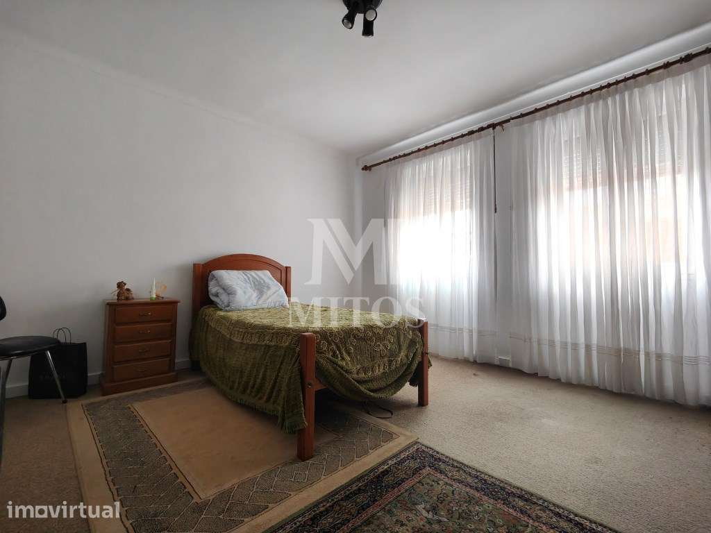 Prédio de 3 pisos, para venda, no Centro Histórico de Viana do Castelo - Grande imagem: 5/7
