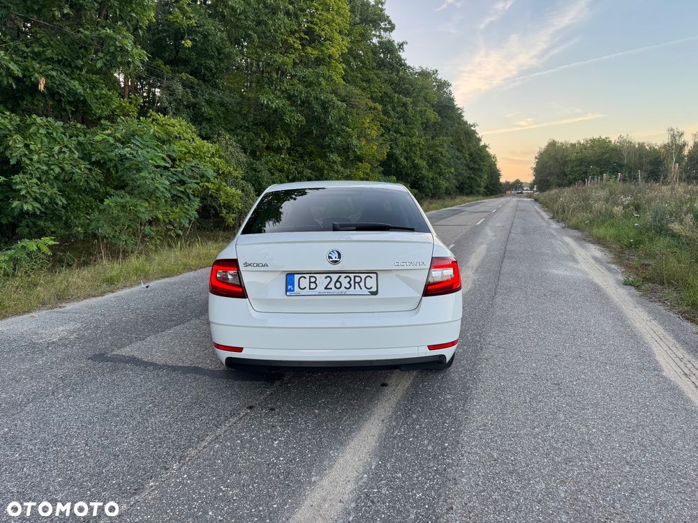 Skoda Octavia 1.5 TSI ACT Style - 10