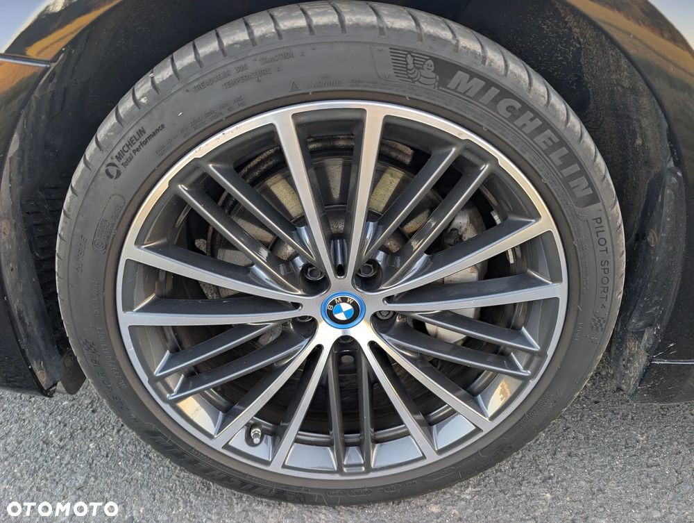 BMW Seria 5 530e Luxury Line - 15