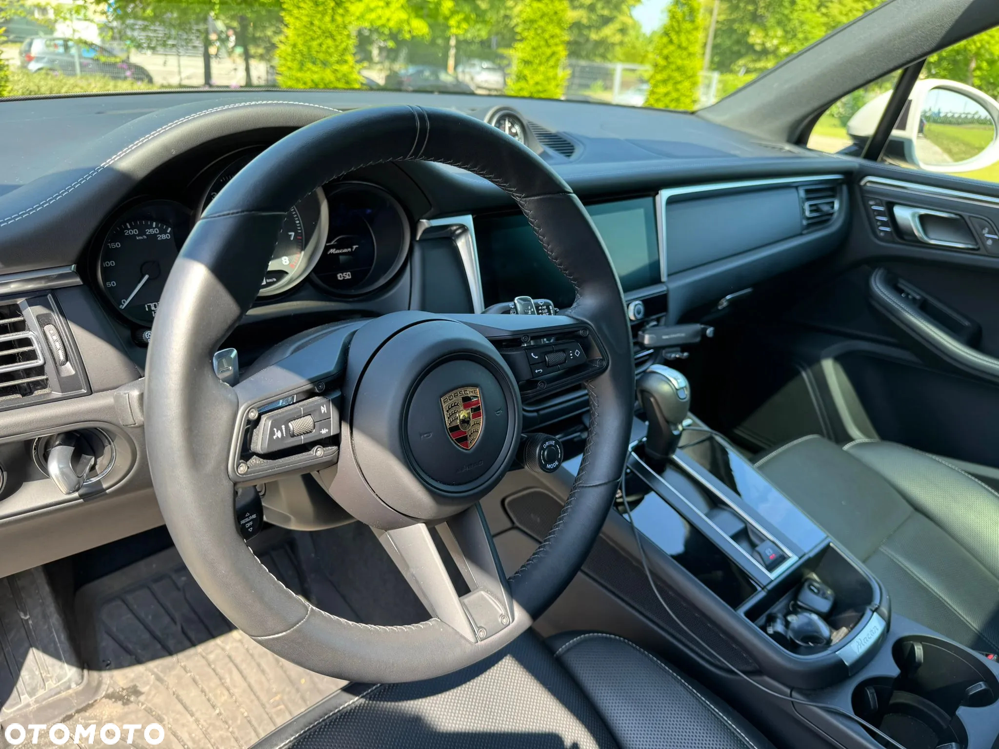 Porsche Macan T - 17