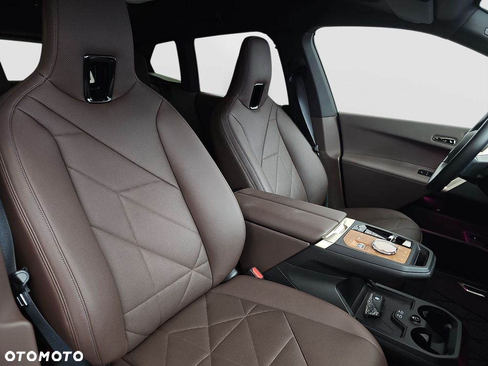 BMW iX xDrive40 76.6kWh - 24
