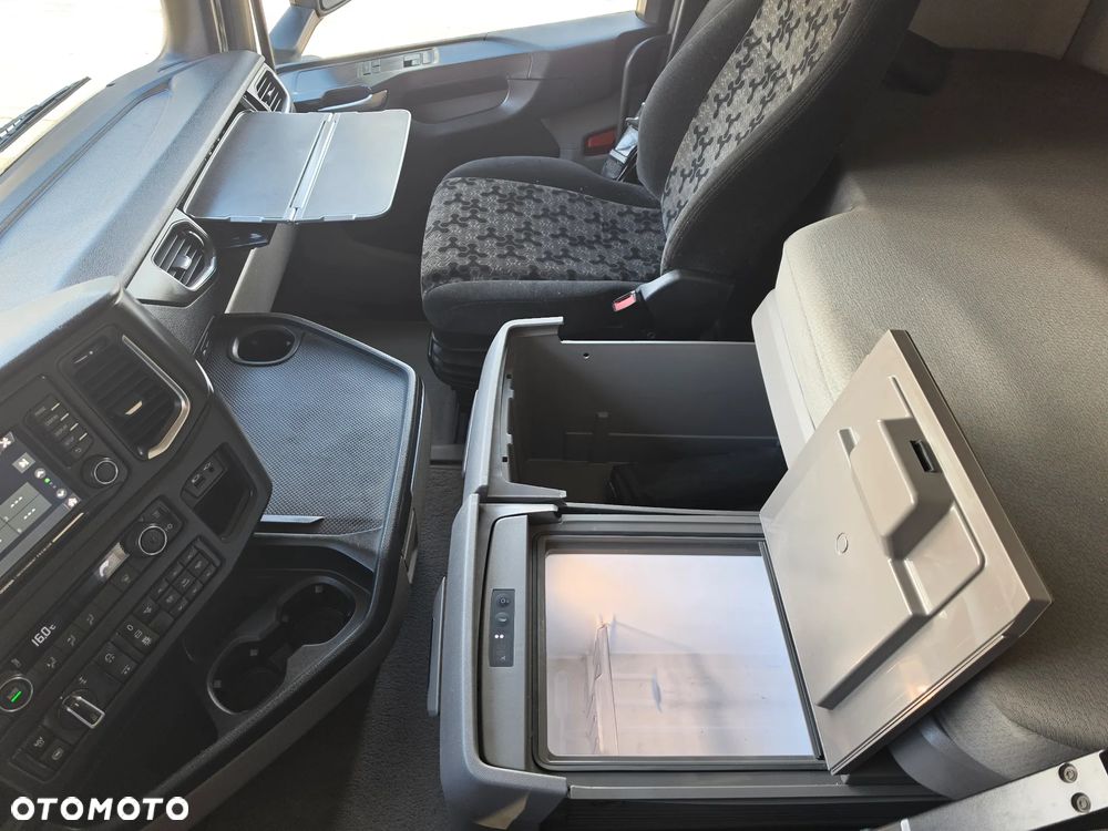 Scania R450/ Chłodnia / 6x2 / Pierwszy właściciel / Import Niemcy / Zadbana / Gotowa do pracy bez wkładu / Euro 6/ Kontener Kwiatowy / - 35