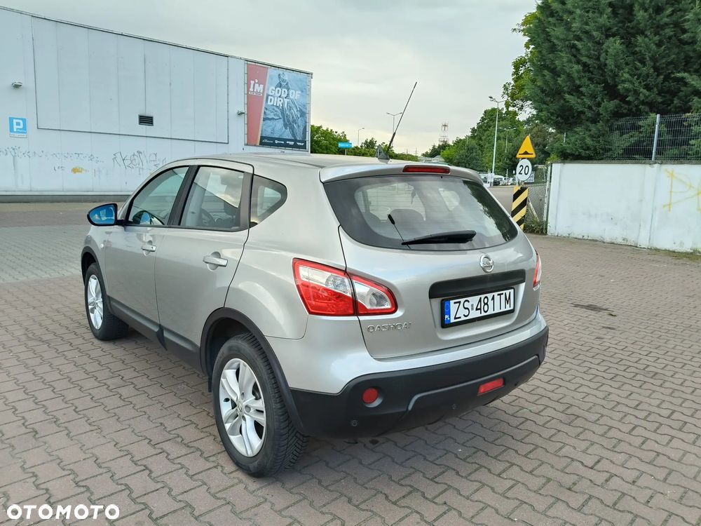 Nissan Qashqai 2.0 Visia - 3