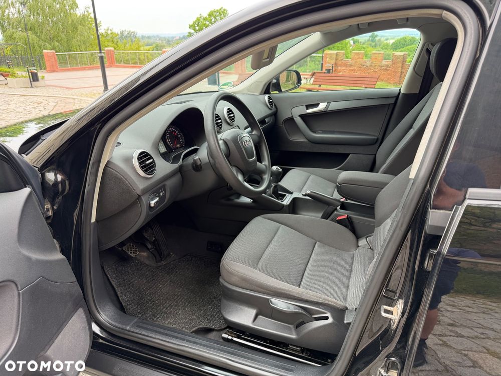 Audi A3 Sportback 1.6 Attraction - 7