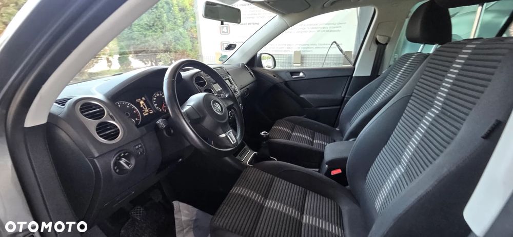 Volkswagen Tiguan 2.0 TDI DPF BlueMotion Technology Exclusive - 28