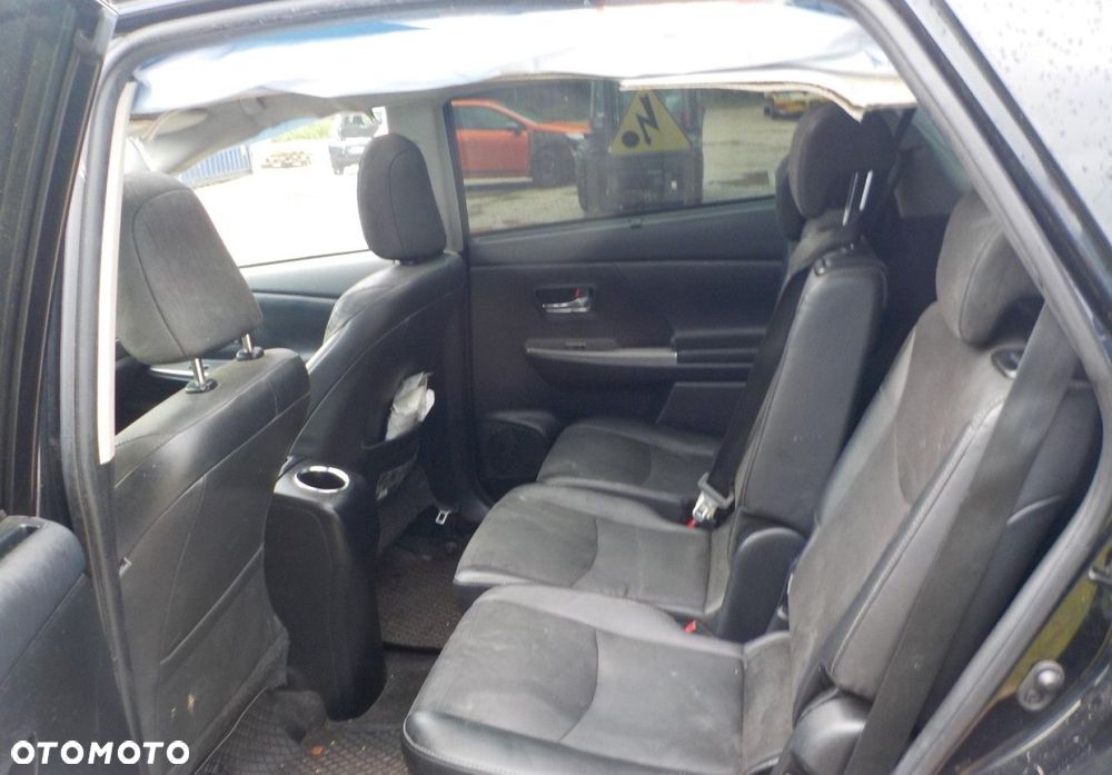 Toyota Prius+ - 18