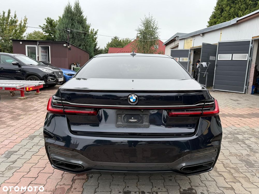 BMW Seria 7 740Li sport - 3