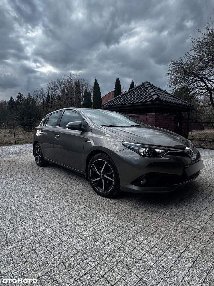 Toyota Auris 1.8 VVT-i Automatik Edition S+ - 2