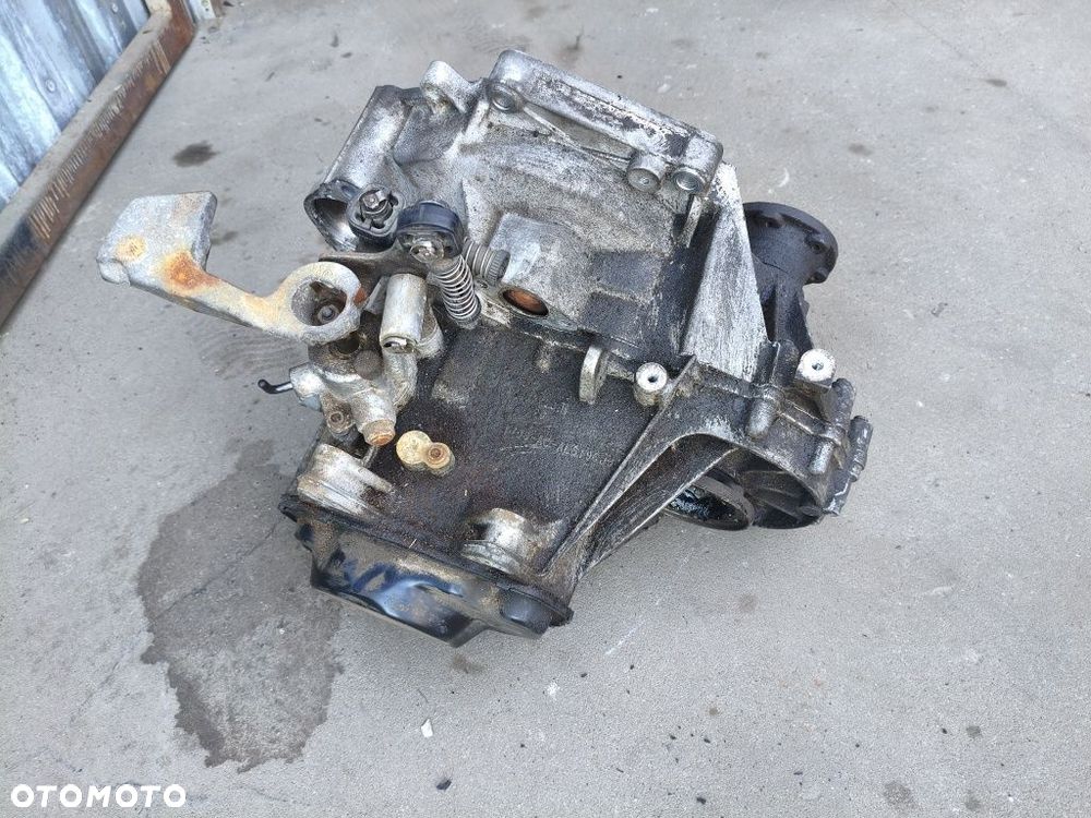 Skrzynia biegów FVH 6 biegów VW Volkswagen 1,6 MPI BSE BGU Audi Seat Skoda - 4