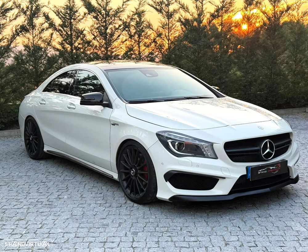 Mercedes-Benz CLA 45 AMG 4Matic Speedshift DCT 7G Night Edition - 4