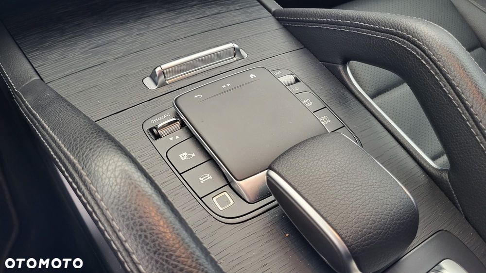 Mercedes-Benz GLE - 12