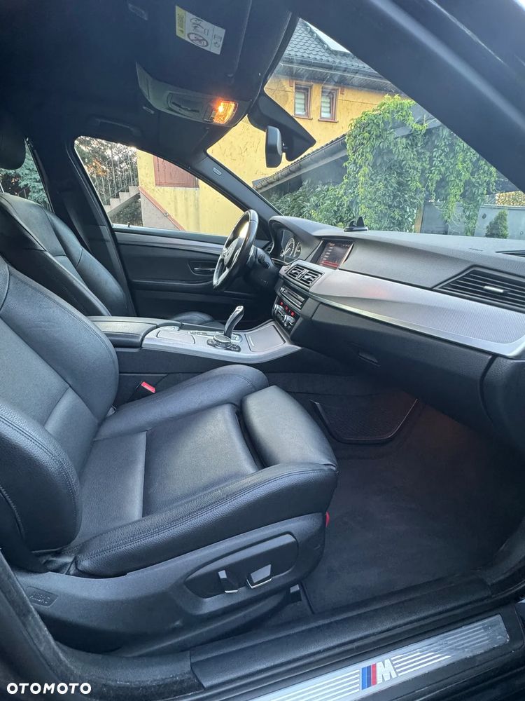 BMW Seria 5 520d xDrive - 18