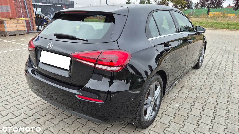 Mercedes-Benz Klasa A 180 Style 7G-DCT - 4