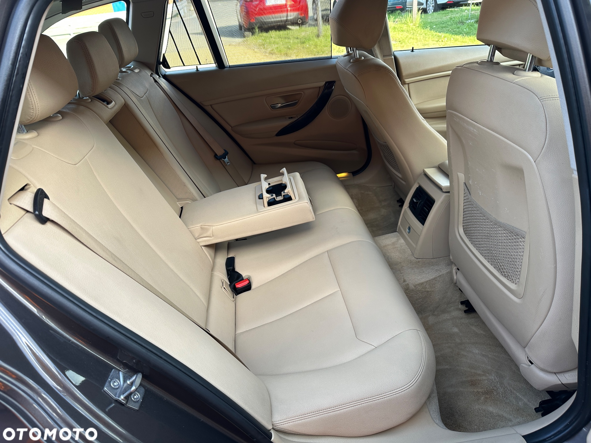 BMW Seria 3 318d DPF Touring Edition Exclusive - 22