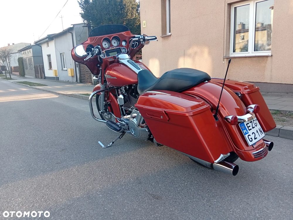 Harley-Davidson Touring Street Glide - 10
