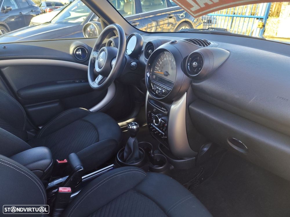 MINI Countryman Cooper D - 24