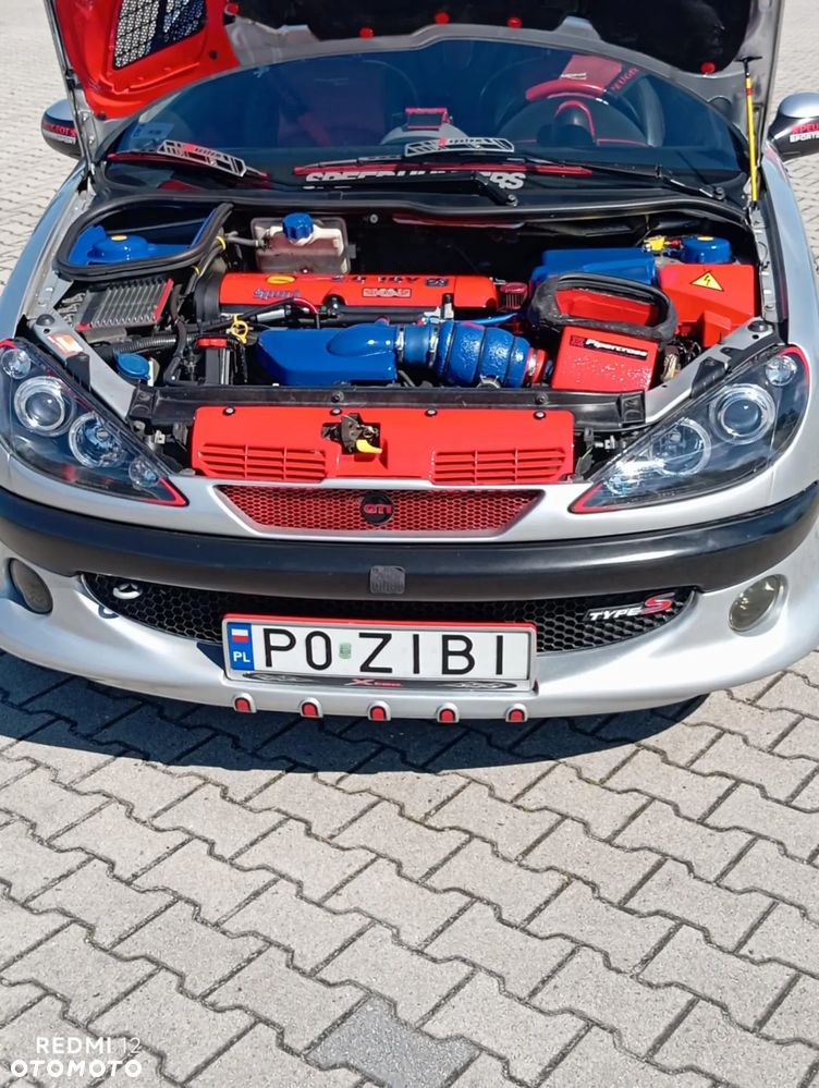 Peugeot 206 CC 2.0 - 18