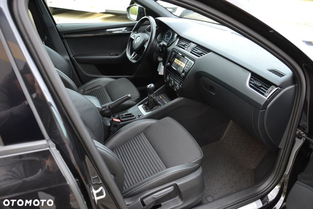 Skoda Octavia 2.0 TDI (Green tec) RS - 29