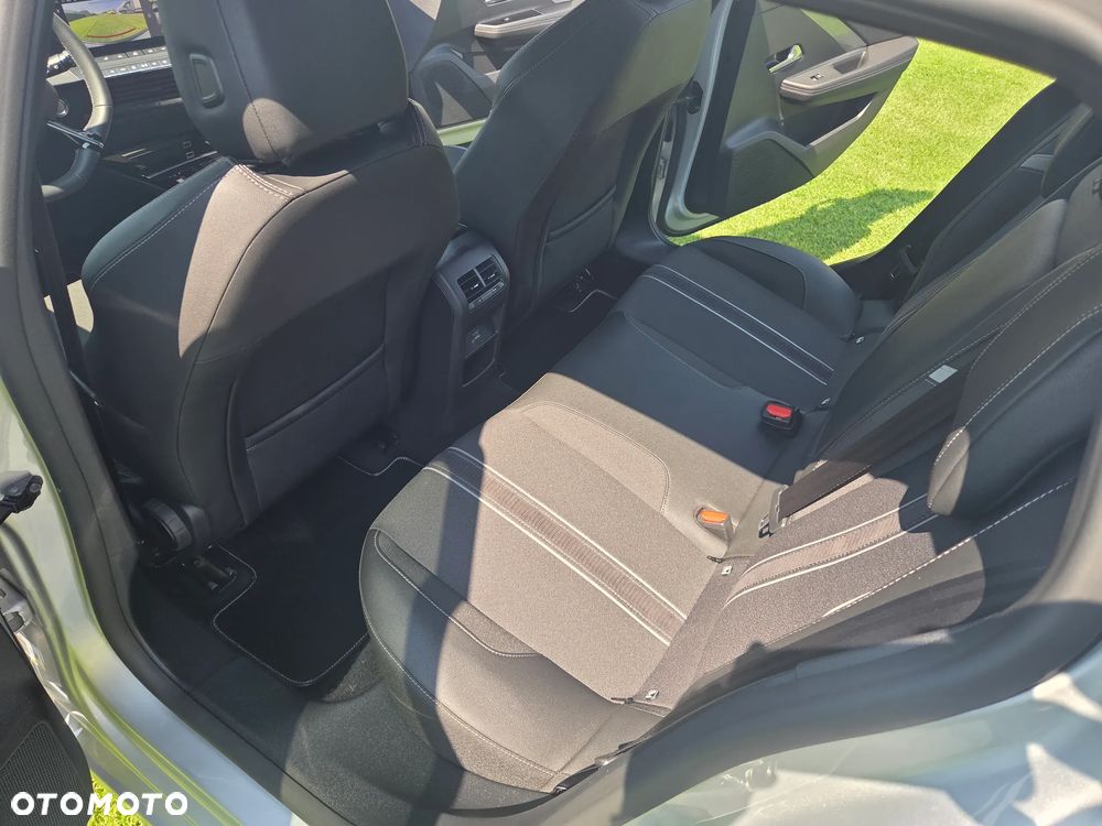 Opel Astra 1.2 Turbo Automatik GS - 13