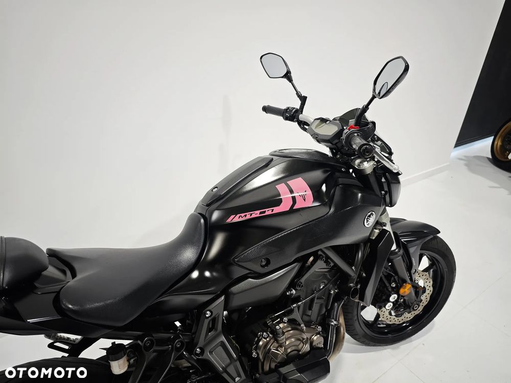 Yamaha MT - 9