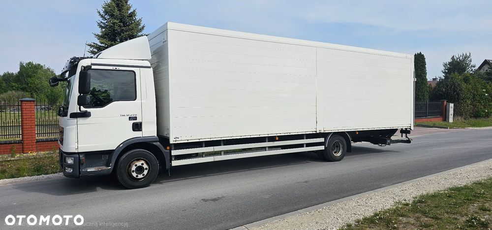 MAN TGL 12 220 z 2020r kontener 20 pal winda Euro6 - 2