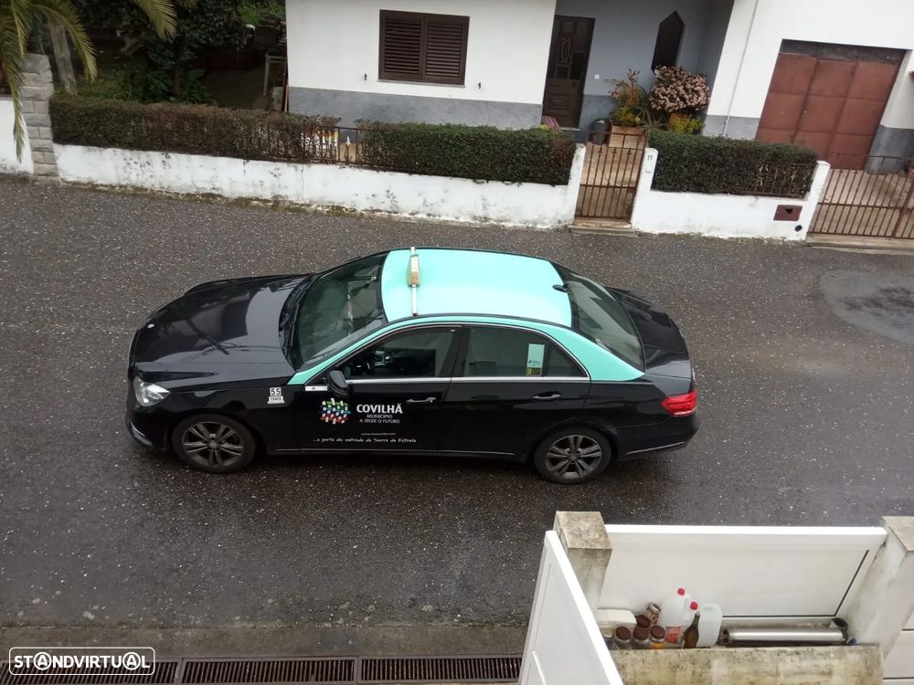 Mercedes-Benz 220 - 1