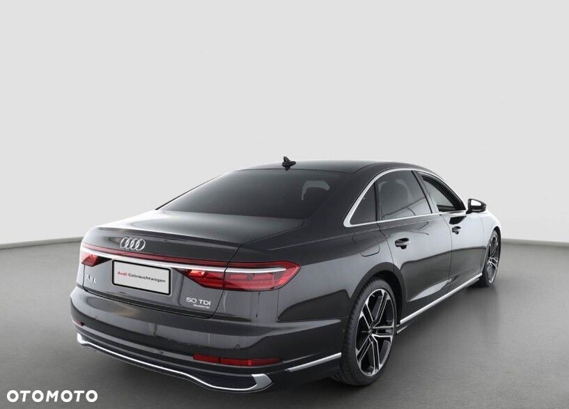 Audi A8 - 7