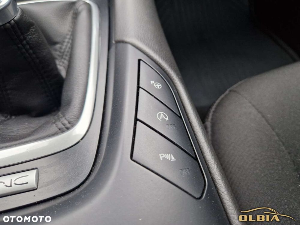 Ford Mondeo - 28
