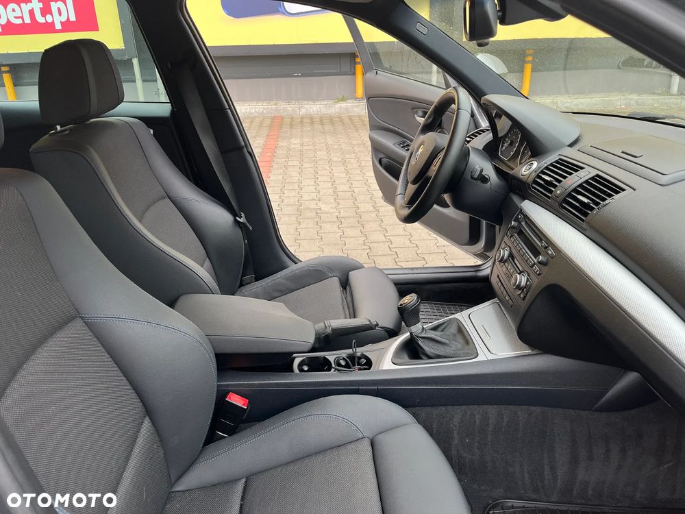 BMW Seria 1 - 24