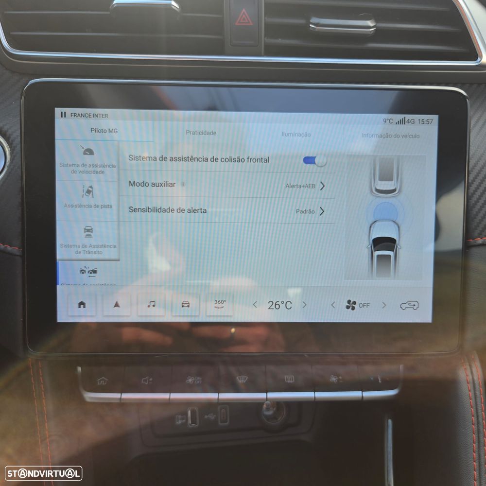 MG ZS EV 72.6 kWh Luxury - 31